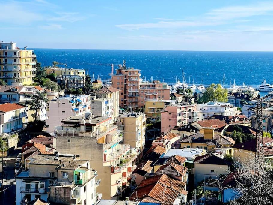 Suite Pascoli 12 - Sanremo Luaran gambar