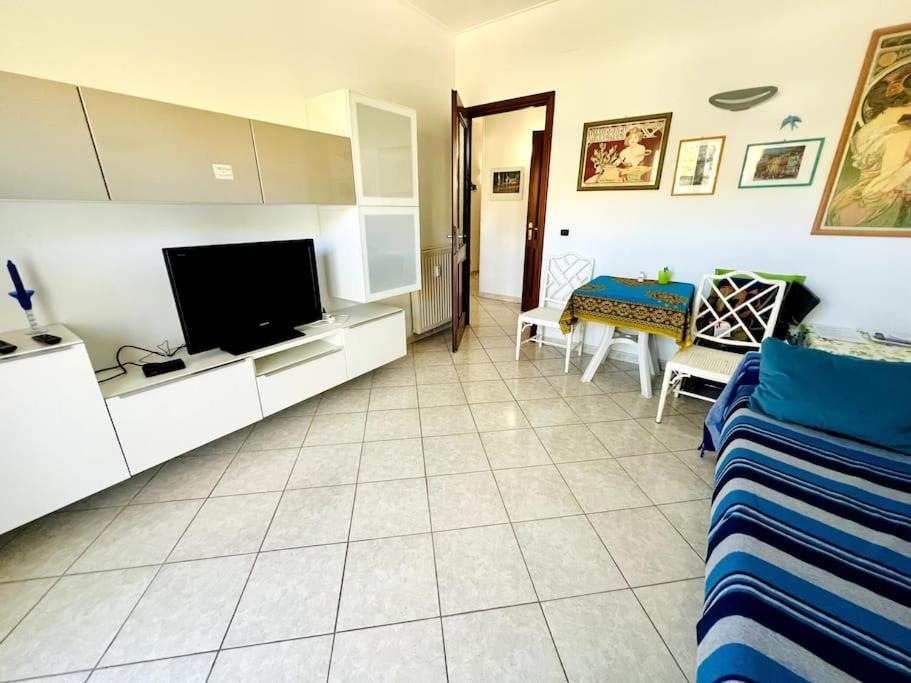 Suite Pascoli 12 - Sanremo Luaran gambar